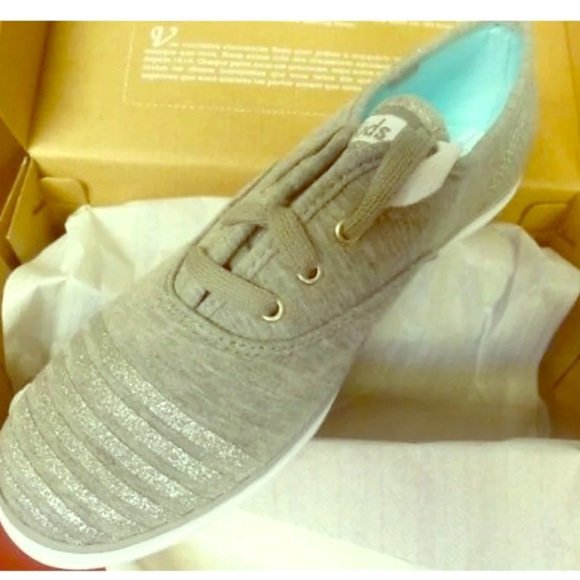 Keds Shoes - Keds✨Super Cute Summer Shoes! Stripe Sneaker